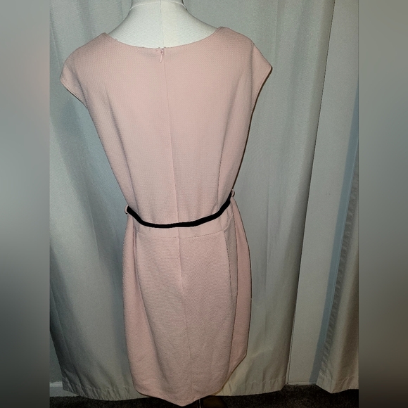 Dress - Picture 3 of 8